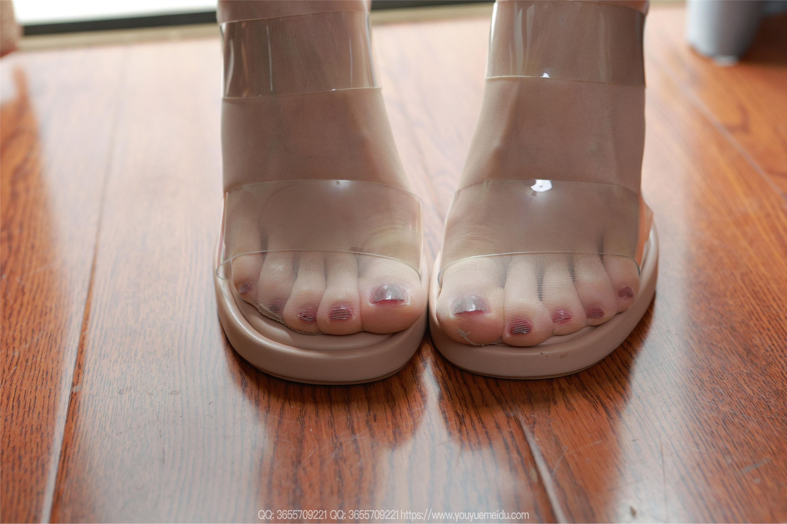 IESS异思趣向  2025.06.10 丝享家 2076 小婕《肉丝学姐》